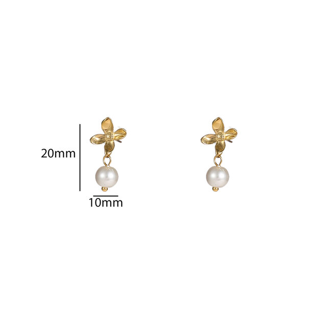 Pearly Flower Stud E56193-2 Pearly Flower Stud E56193-2