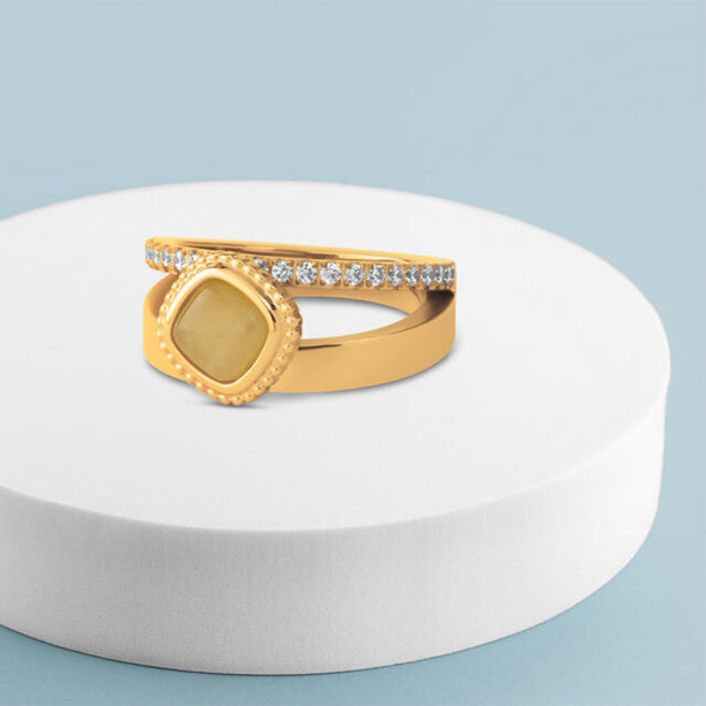 Vivid Daisy Dust Ring Set