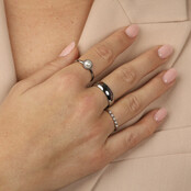 Minimalistische ring - kleine witte parels