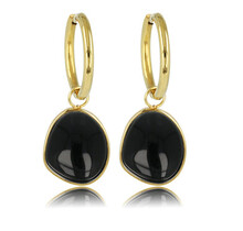 Onyx Elegantie: Oorbellen met Stijlvolle Hanger