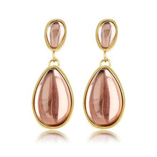 Elegante Gouden Oorbellen met Roze Druppelsteen