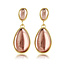 My Bendel Elegante Gouden Oorbellen met Roze Druppelsteen
