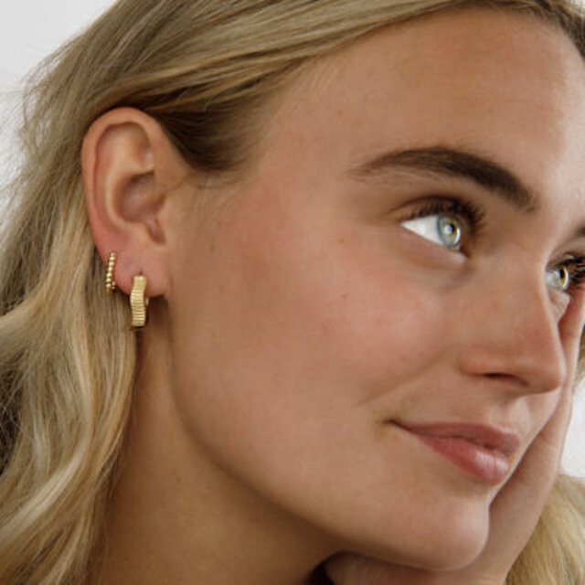 Stralende Oorringen met Elegante Ribbels