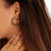 33 mm brede oorring met unieke afwerking 33x7mm