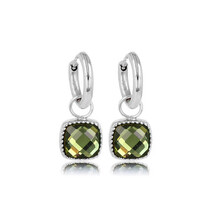 Elegante Zilveren Oorringen met Groene Glassteen