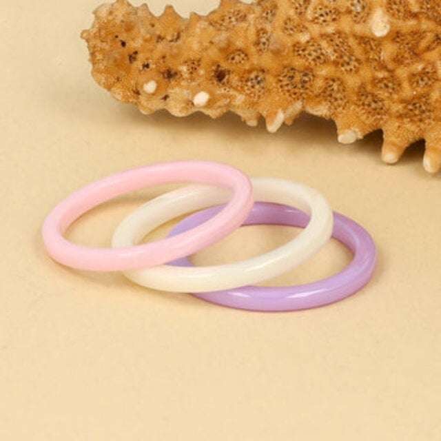 Onbreekbare roze keramieken ring - 2 mm smal