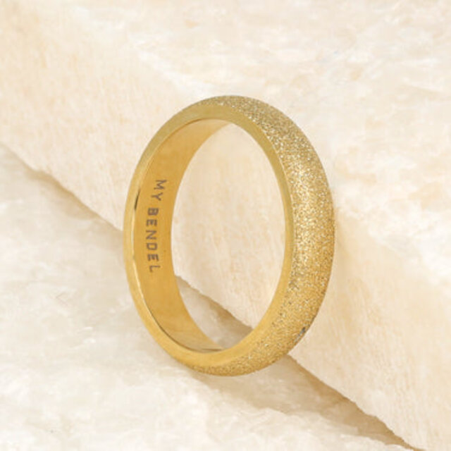 Gouden stardust aanschuifring - 4 mm breed - Sprankelend design