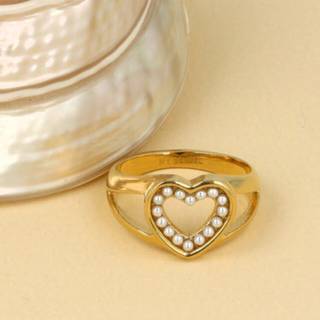 Gouden hartenring met parels - Elegant en sprankelend ontwerp