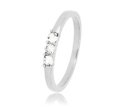 Zilveren ring - sprankelende Swarovski stenen