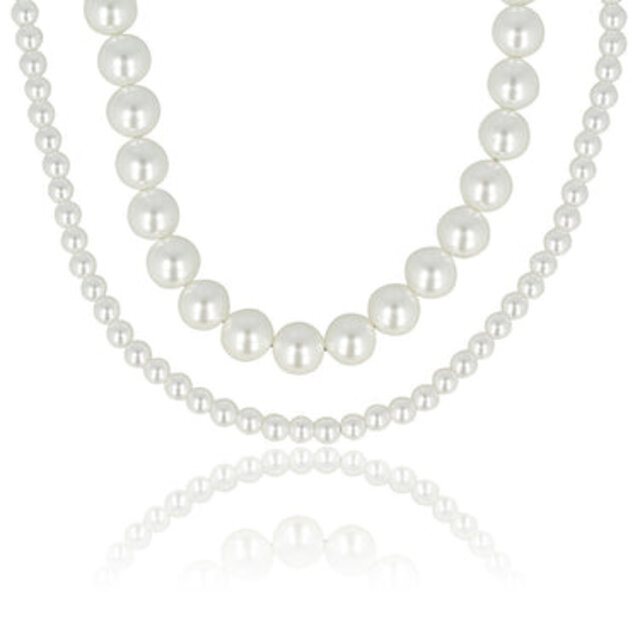 Dubbele ketting met grote en kleine witte parels