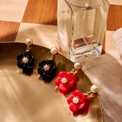 Oui Oui Paris Zwarte Oorbellen 84443Mix02 Oui Oui Paris Zwarte Oorbellen 84443Mix02