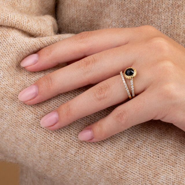 Twisted Majestic Steentje Black