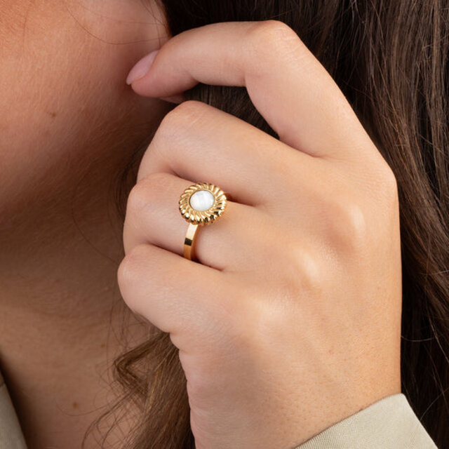 Vivid Baroque Pearl Steentje