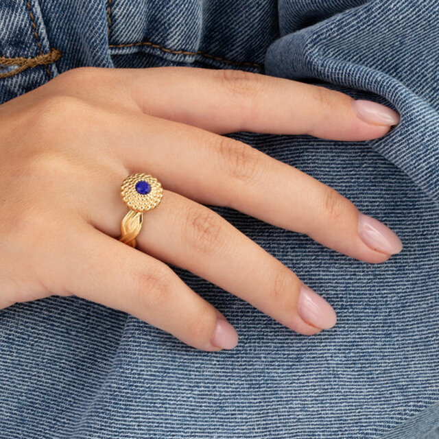 Vivid Valoma Ring