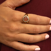 Berry Quartz Ring – Goudkleurig & Sprankelend