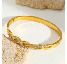Gouden Bangle Armband met Gedraaid Design & Zirkonia