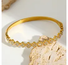 Stainless Steel Bangle met Bloemvormige Zirkonia – Goud