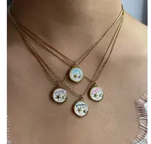 Stainless Steel Ketting Maan & Ster Goud – Subtiele Bedelketting met Parelmoer