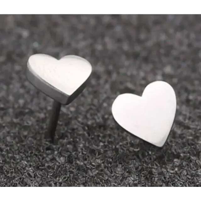 Stainless Steel Hart Oorstekers – Minimalistische Studs Goud/Zilver