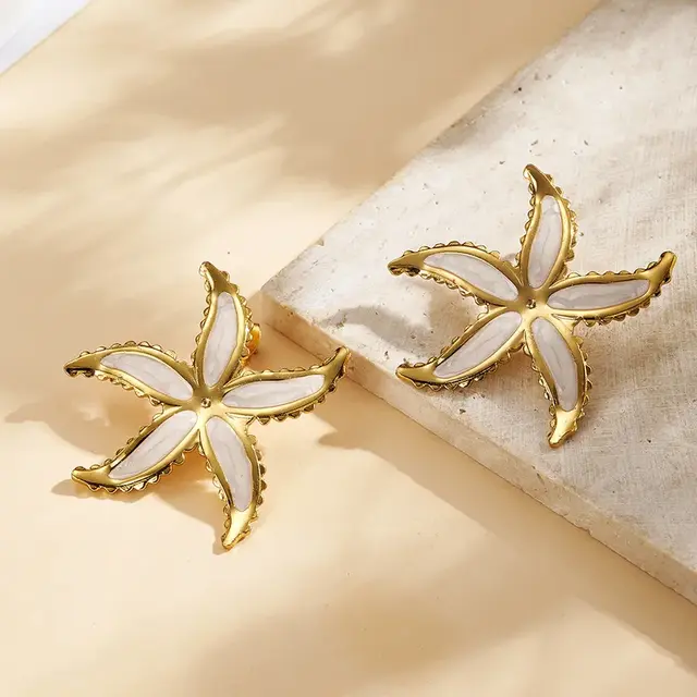 Stainless steel zeester oorbellen – gekleurde zomerse studs