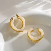 Goudkleurige hoops met gekleurde resin – stainless steel oorbellen