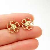 Stainless Steel Bloem Oorstuds – Hartjes Design – Goud & Zilver