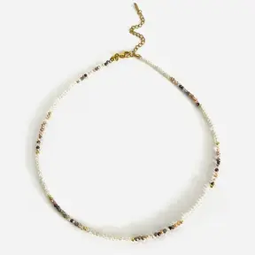 Fijne Kralenketting Beige – Stainless Steel Sluiting – 40+5 cm