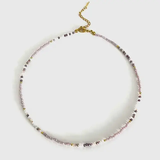 Fijne Kralenketting Lila – Stainless Steel Sluiting – 40+5 cm