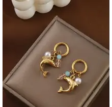 Stainless Steel Oorbellen met Dolfijn en Kralen – Goud
