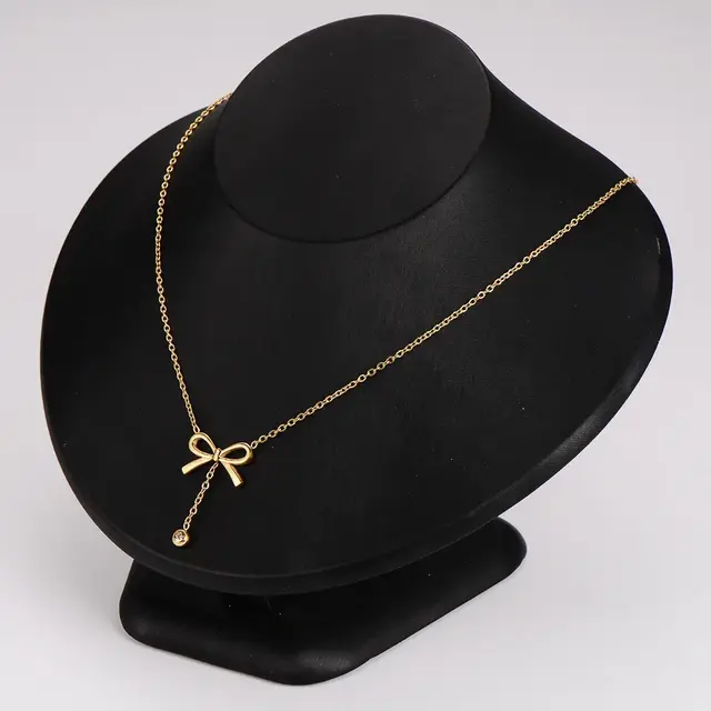 Stainless Steel Ketting Strikje met Steentje – Goud- en Zilverkleurig