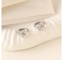 Stainless Steel Hoops met Bloem en Steentjes Zilverkleurig