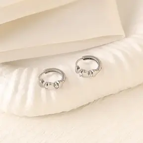 Stainless Steel Hoops met Hartjes en Steentjes Zilverkleurig