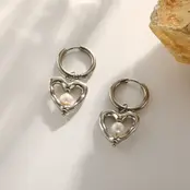 Stainless Steel Hoops met Hartje en Parel Zilverkleurig