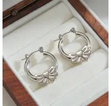 Stainless Steel Hoops met Strikje Zilverkleurig