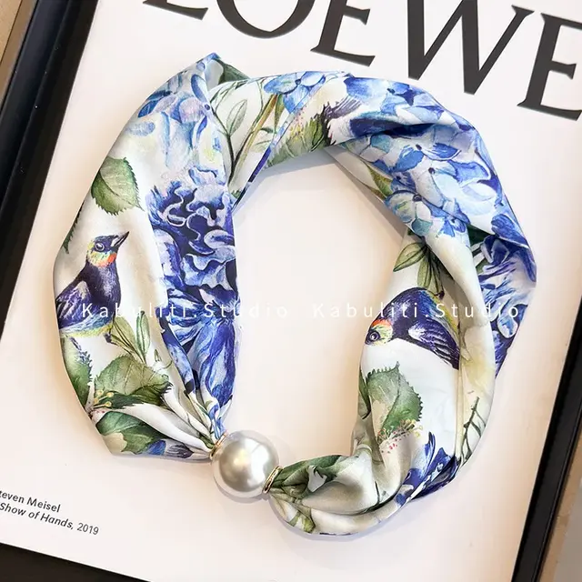 Sjaalketting met Parel Magnetische Sluiting Vogel & Bloemen Print Blauw