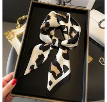 Vierkante Zijden Sjaal 70x70 cm Leopard Zwart/Wit