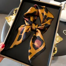 Vierkante Zijden Sjaal 70x70 cm Leopard Bruin/Camel