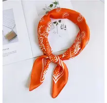Vierkante Zijden Sjaal 70x70 cm Oranje Paisley Print
