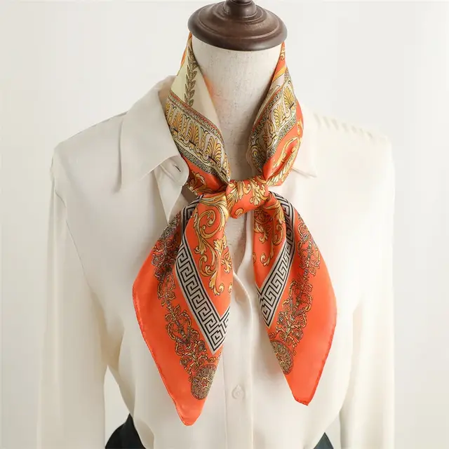 Vierkante Zijden Sjaal 70x70 cm Oranje Barok Print