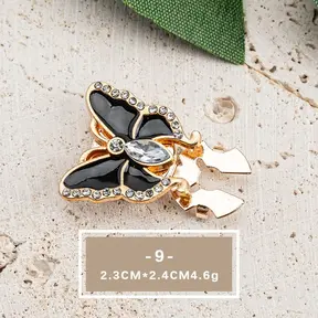 Zwarte Vlinder Button Cover met Kristallen – Trend Accessoire