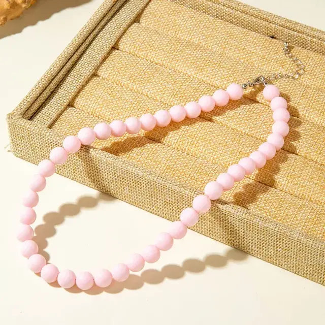 Licht Roze Kralen Ketting 40+5 cm – Feminine Necklace met Stainless Steel Sluiting