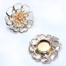 Button Cover Bloem Crystal – Luxe Blouse Sieraad met Strass