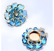 Button Cover Bloem Blauw – Trendy Blauwe Blouse Accessoire