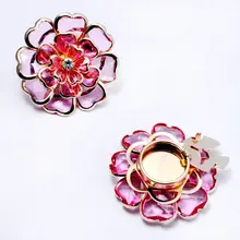 Button Cover Bloem Roze – Trendy Roze Blouse Accessoire met Crystal Look