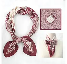 Bordeaux Paisley Sjaaltje – Warm & Elegant