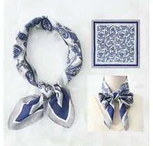 Blauw Wit Paisley Sjaaltje – Klassieke Trend Print