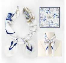 Blauw Nautisch Sjaaltje – Luxe Print met Goudaccenten