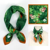 Groen Lotus Sjaaltje – Natuur geïnspireerde Print