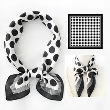 Zwart Wit Polkadot Sjaaltje – Trendy Stippen Print