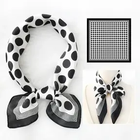 Zwart Wit Polkadot Sjaaltje – Trendy Stippen Print